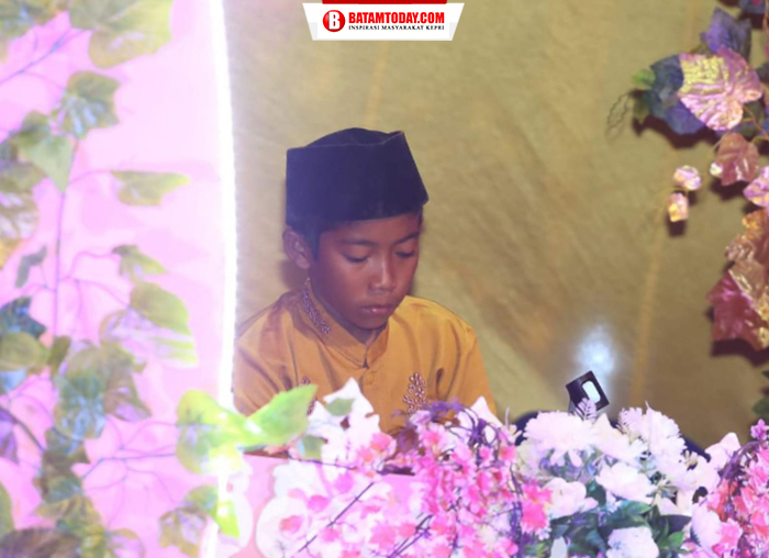 Pembacaan ayat suci Al-Qur`an dari salah satu peserta MTQ Kute Siantan